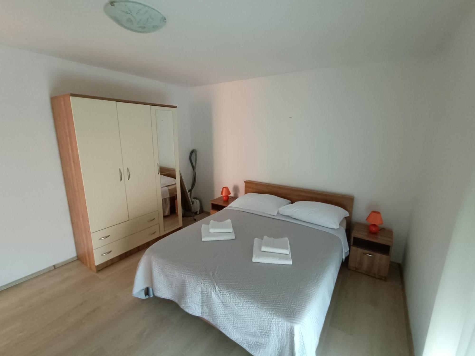Toni Apartment